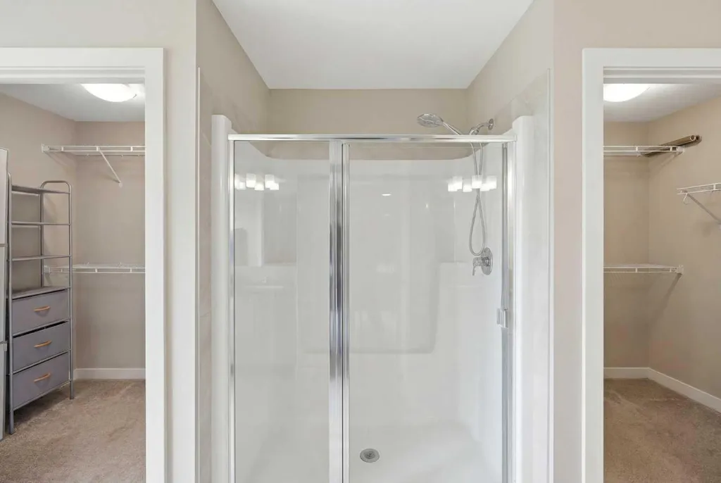 713 Marina Drive Chestermere AB T1X 0Y3