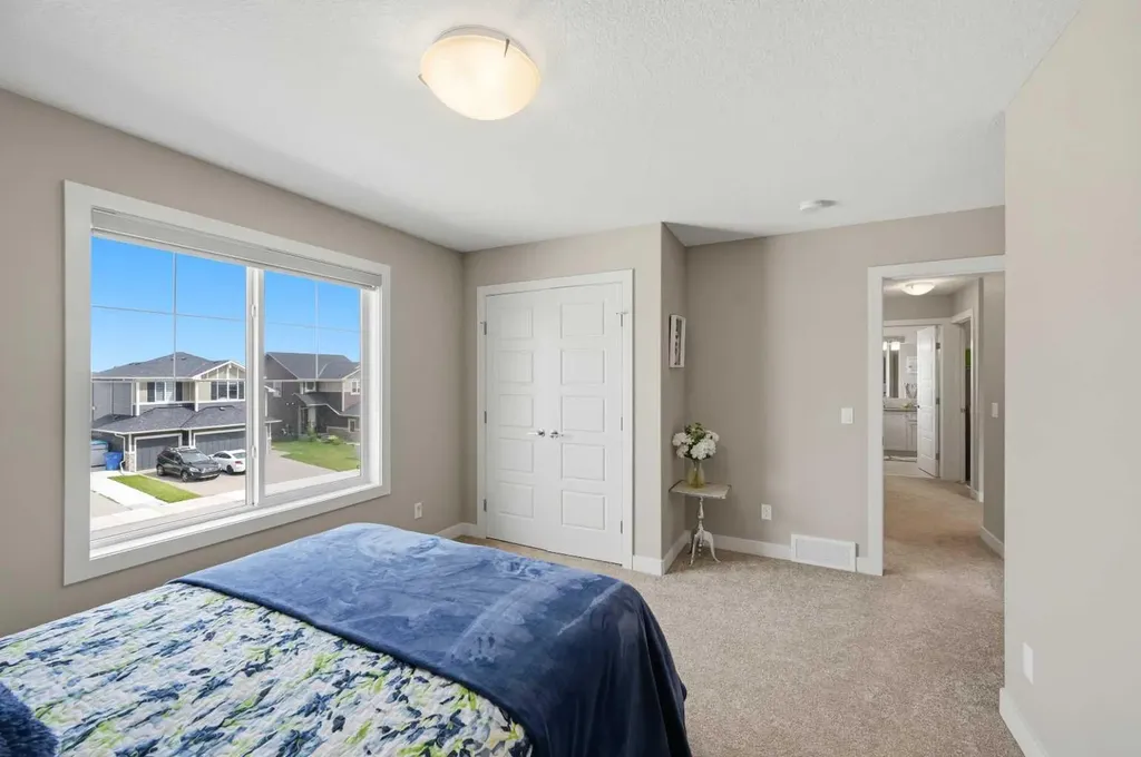 713 Marina Drive Chestermere AB T1X 0Y3