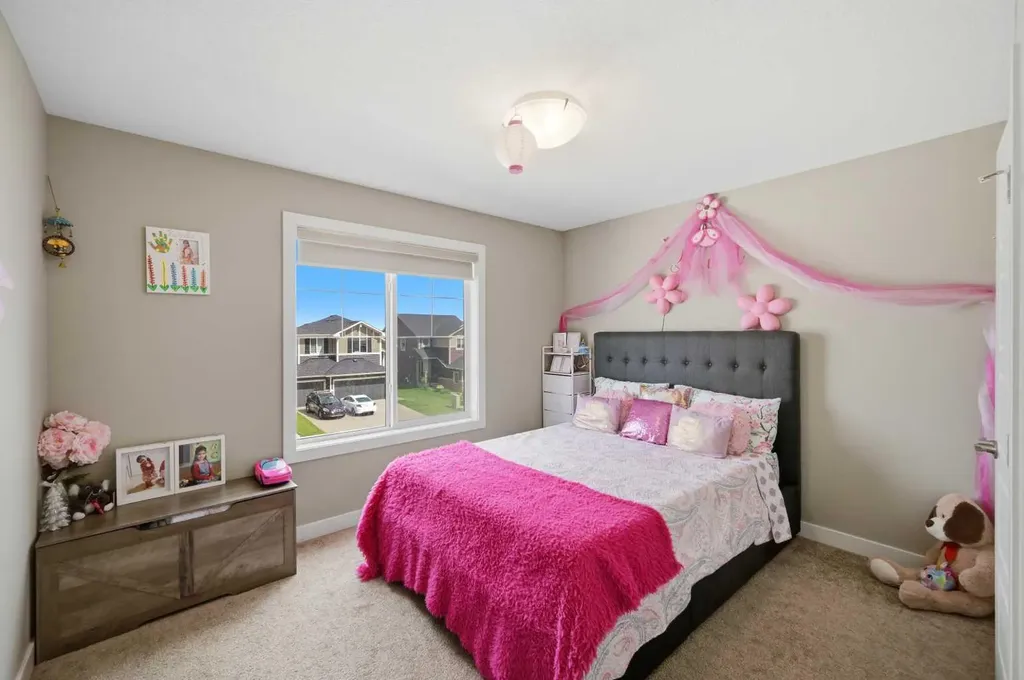 713 Marina Drive Chestermere AB T1X 0Y3
