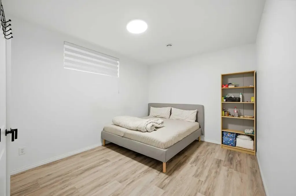 713 Marina Drive Chestermere AB T1X 0Y3