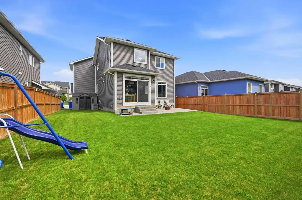 713 Marina Drive Chestermere AB T1X 0Y3
