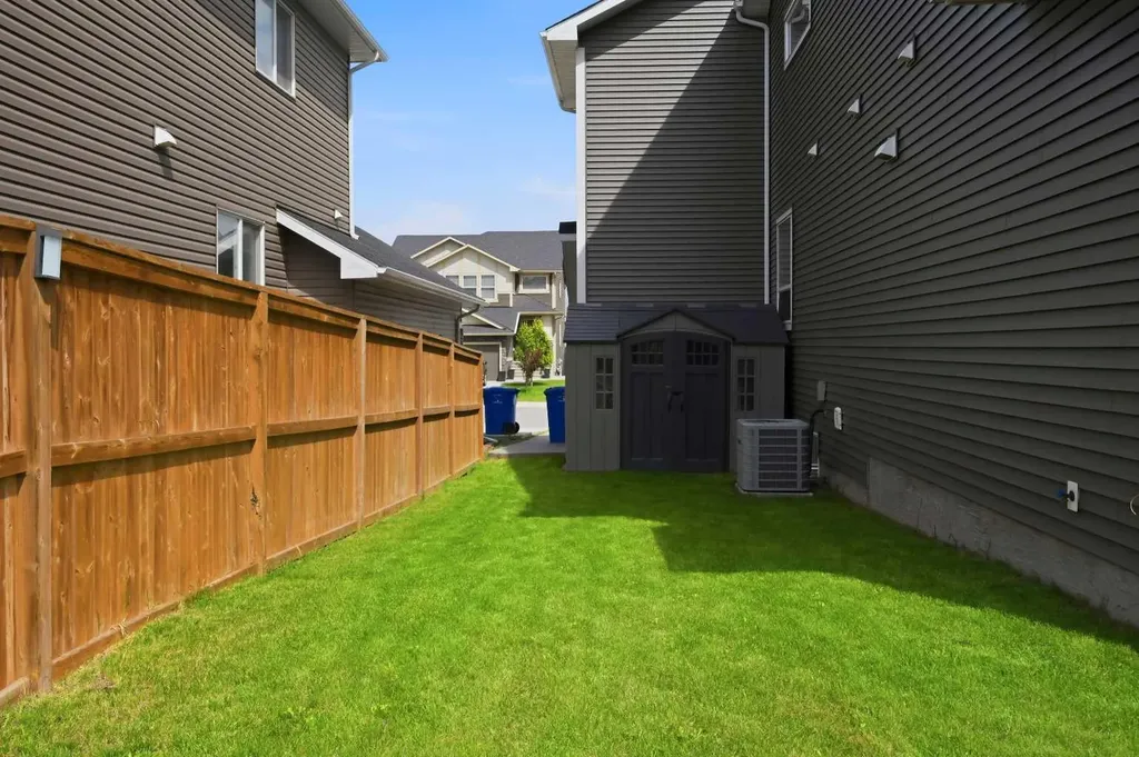 713 Marina Drive Chestermere AB T1X 0Y3