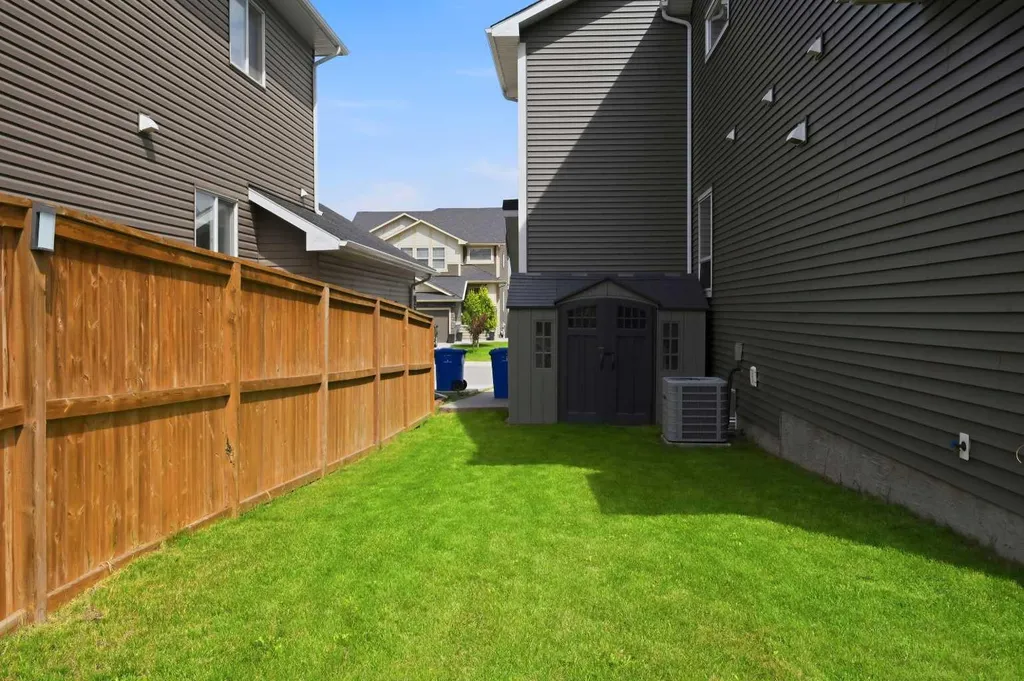 713 Marina Drive Chestermere AB T1X 0Y3