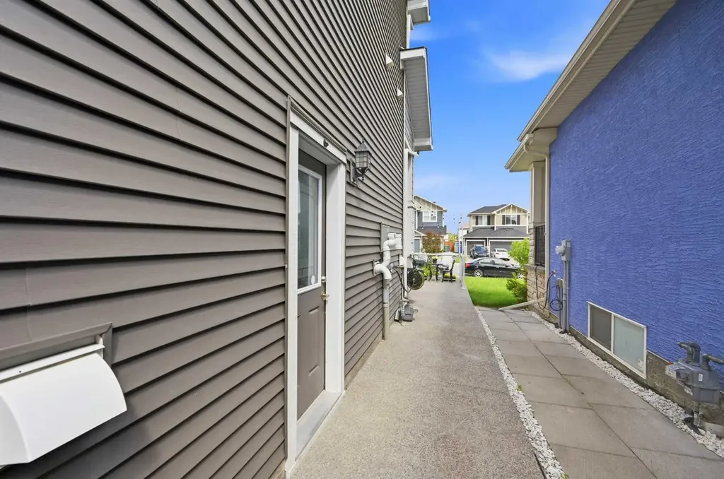 713 Marina Drive Chestermere AB T1X 0Y3