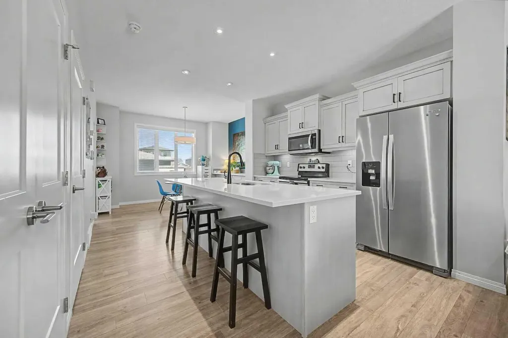 104 Ellen Road Crossfield AB T0M 0S0