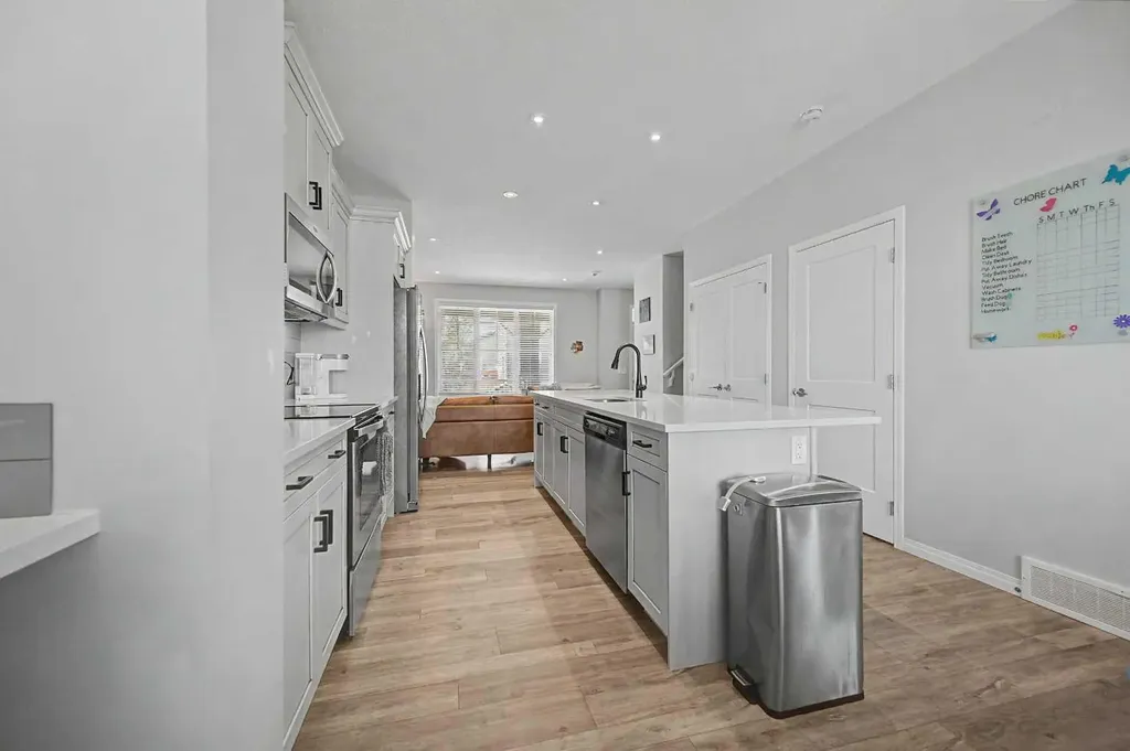 104 Ellen Road Crossfield AB T0M 0S0
