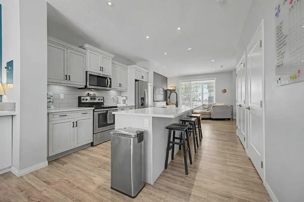 104 Ellen Road Crossfield AB T0M 0S0