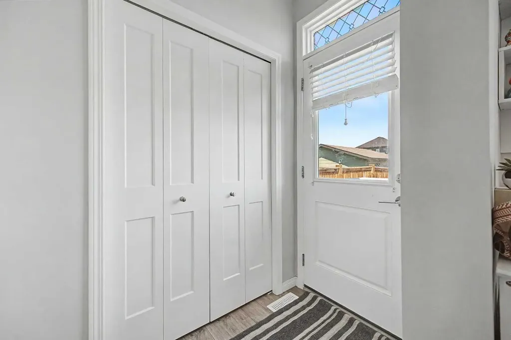 104 Ellen Road Crossfield AB T0M 0S0
