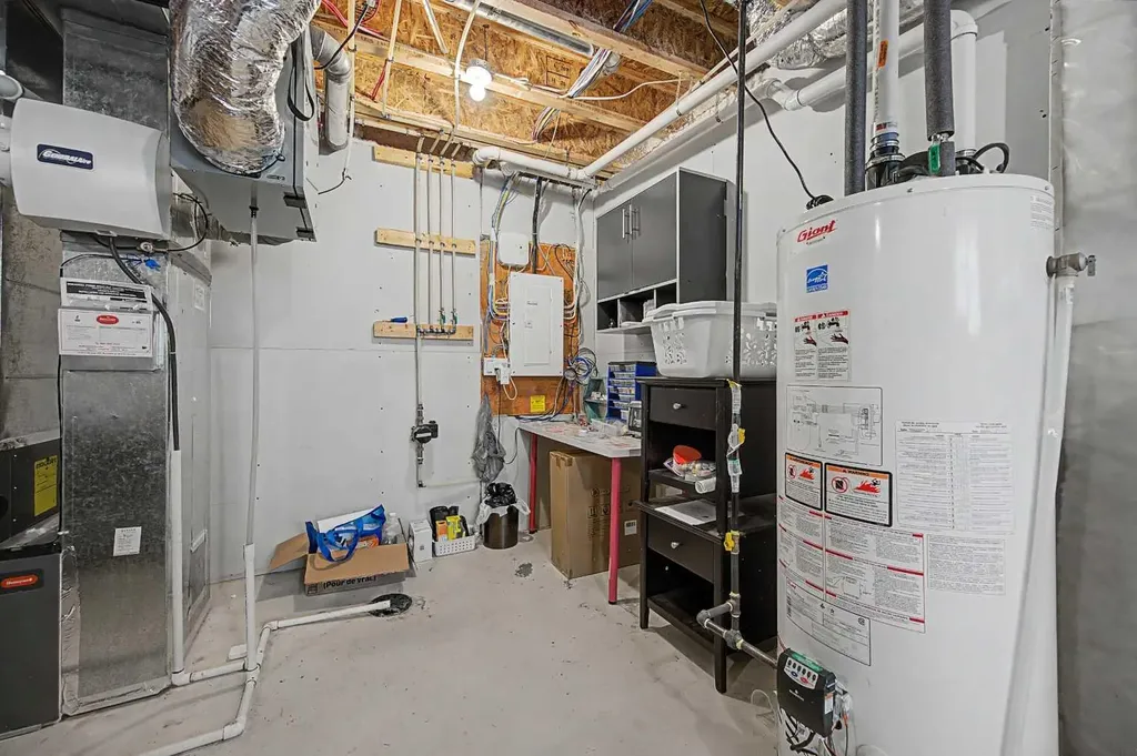 104 Ellen Road Crossfield AB T0M 0S0