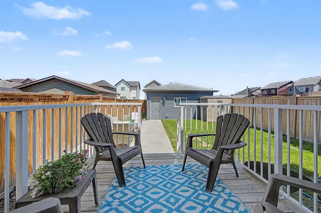 104 Ellen Road Crossfield AB T0M 0S0