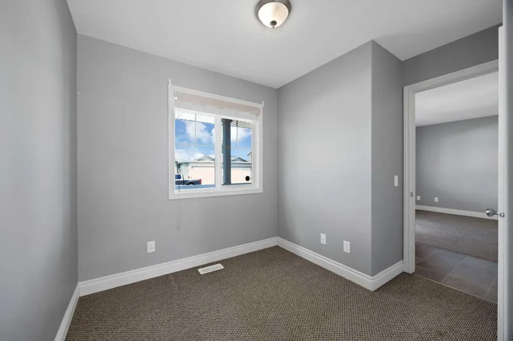 9 Mackenzie Way Carstairs AB T0M 0N0