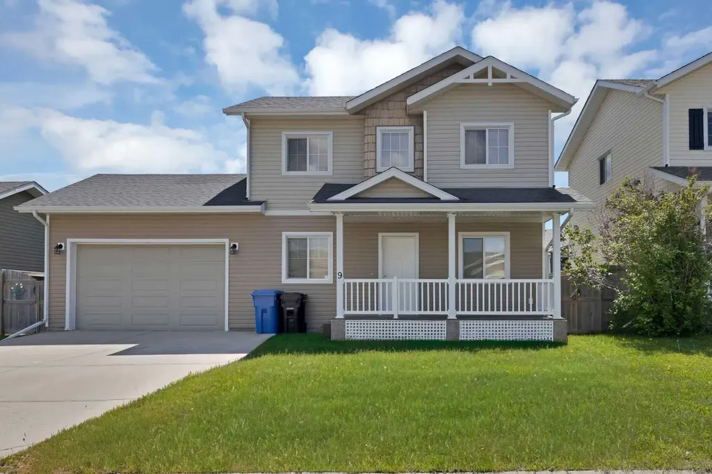 9 Mackenzie Way Carstairs AB T0M 0N0