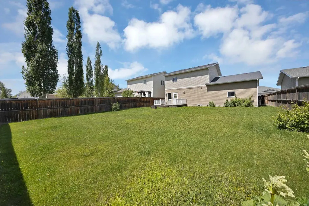 9 Mackenzie Way Carstairs AB T0M 0N0
