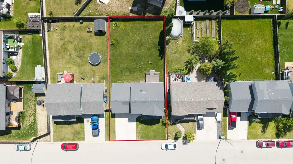 9 Mackenzie Way Carstairs AB T0M 0N0