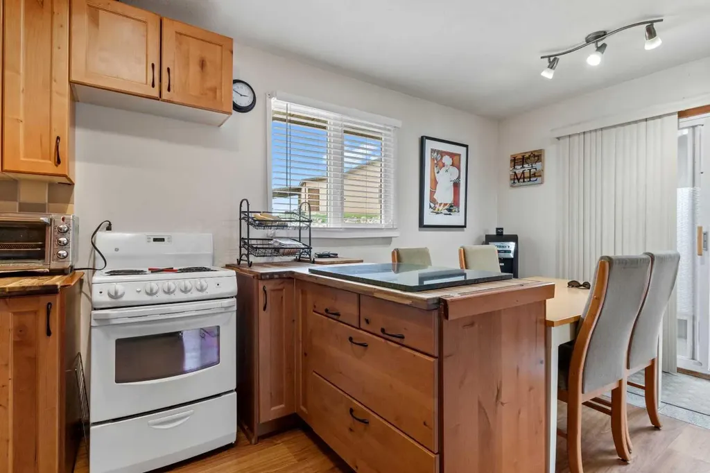 25054 South Pine Lake Road Rural Red Deer County AB T0M 1R0