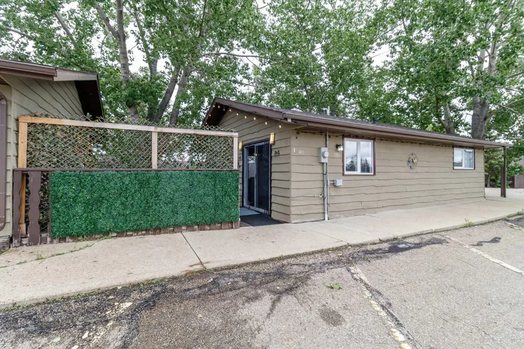 25054 South Pine Lake Road Rural Red Deer County AB T0M 1R0