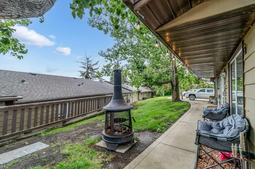 25054 South Pine Lake Road Rural Red Deer County AB T0M 1R0