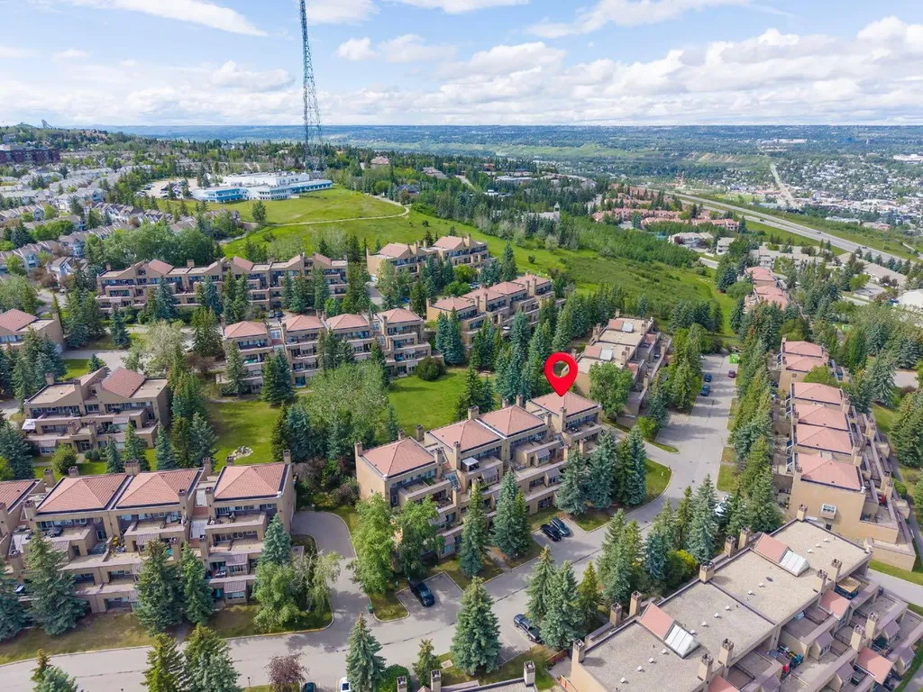 215 Village Terrace SW Calgary AB T3H 2L4