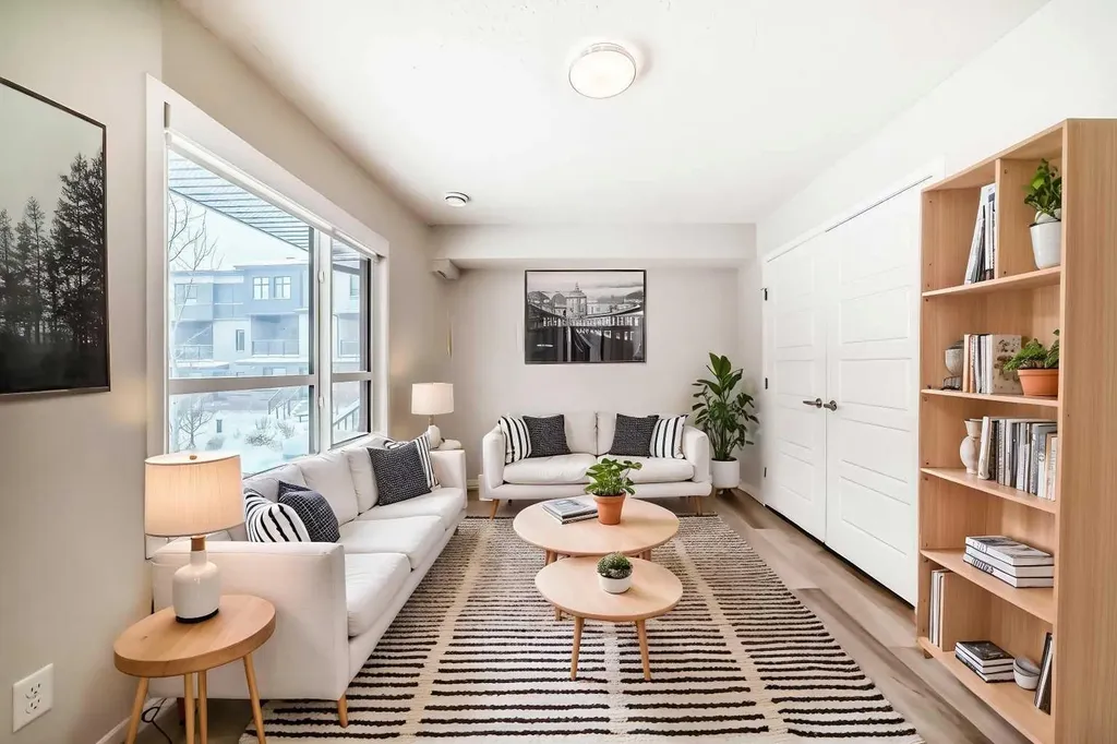 42 Cranbrook Gardens SE Calgary AB T3M 3N9