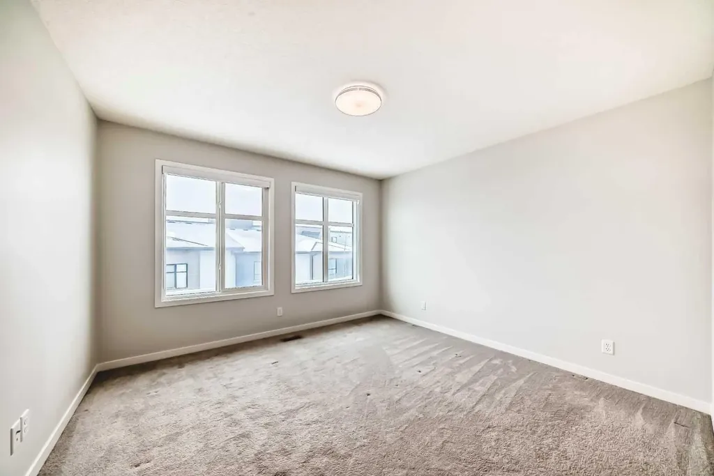 42 Cranbrook Gardens SE Calgary AB T3M 3N9