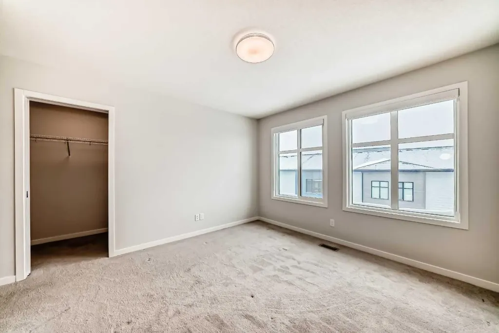 42 Cranbrook Gardens SE Calgary AB T3M 3N9