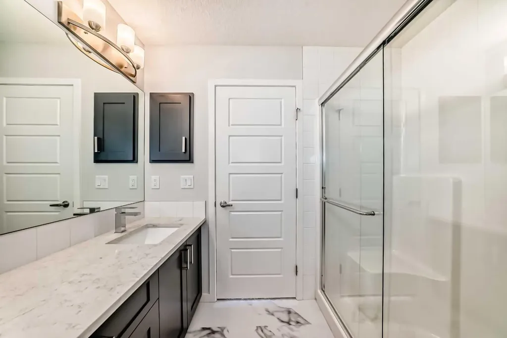 42 Cranbrook Gardens SE Calgary AB T3M 3N9