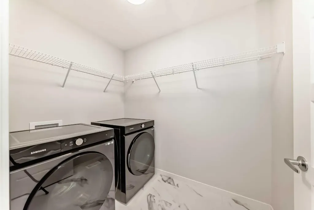 42 Cranbrook Gardens SE Calgary AB T3M 3N9