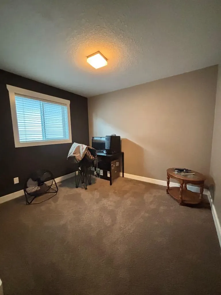11570 76 Avenue Grande Prairie AB T8W 0B6