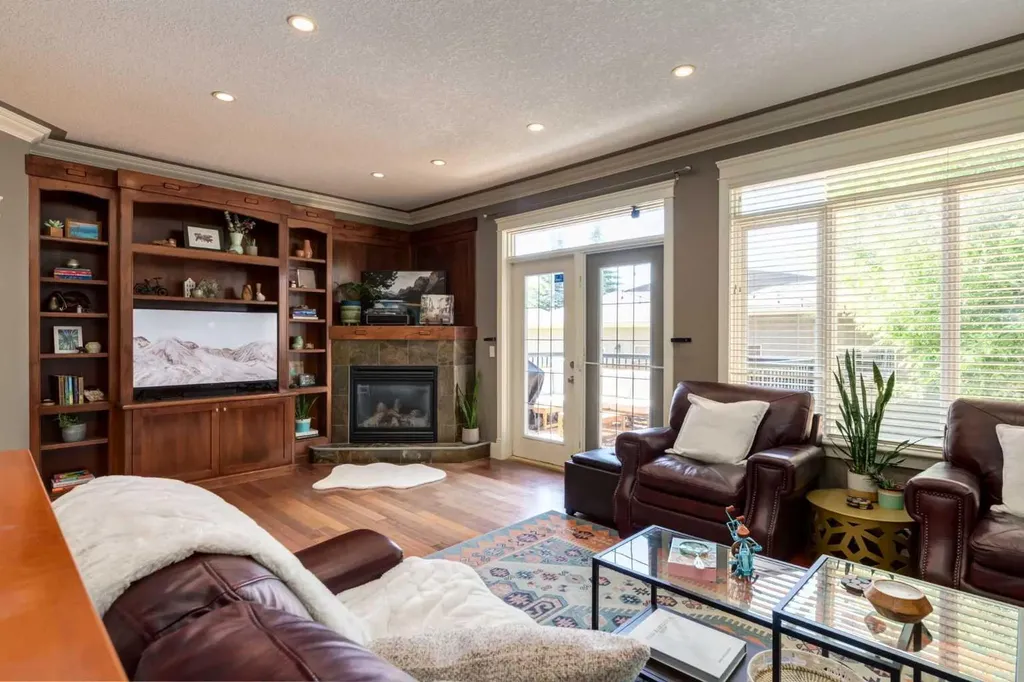 2421 1 Avenue NW Calgary AB T2N 0C1