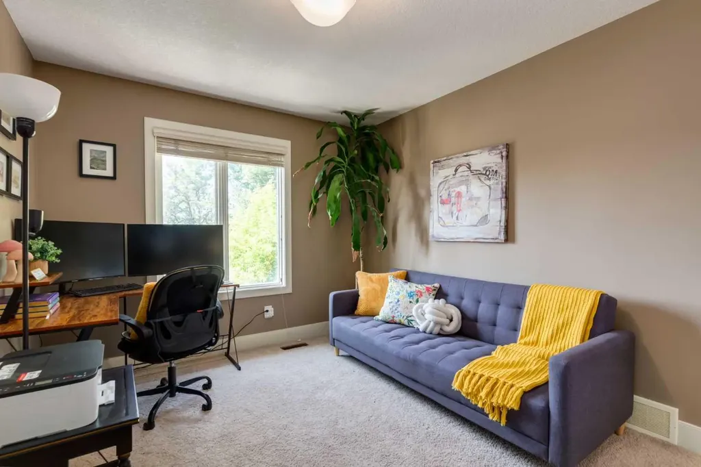 2421 1 Avenue NW Calgary AB T2N 0C1