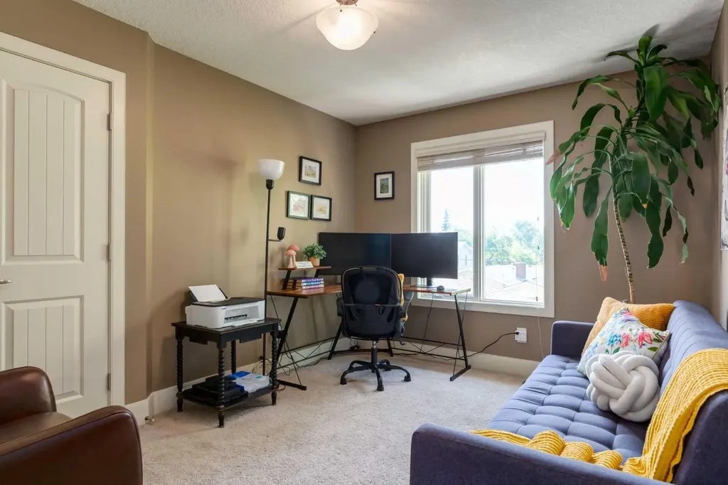 2421 1 Avenue NW Calgary AB T2N 0C1
