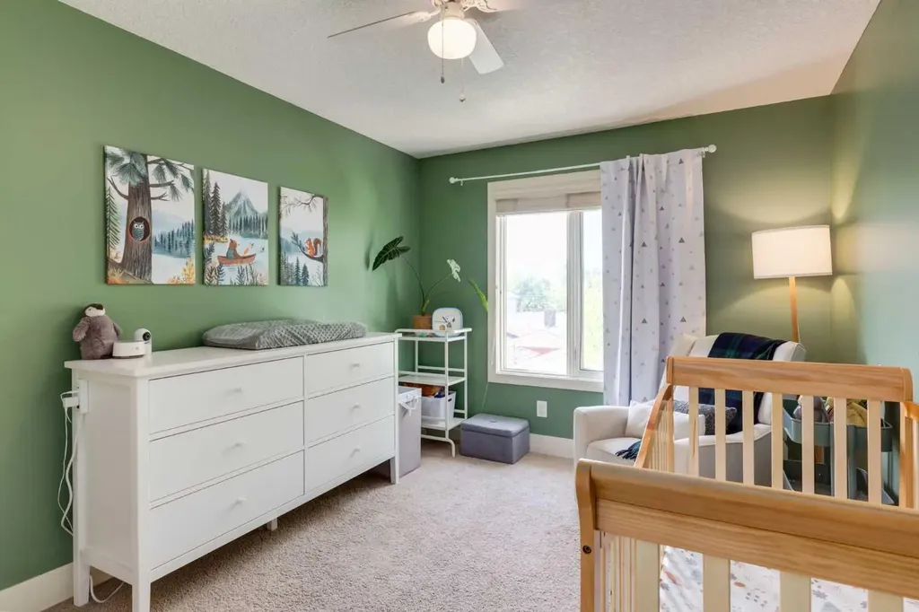 2421 1 Avenue NW Calgary AB T2N 0C1