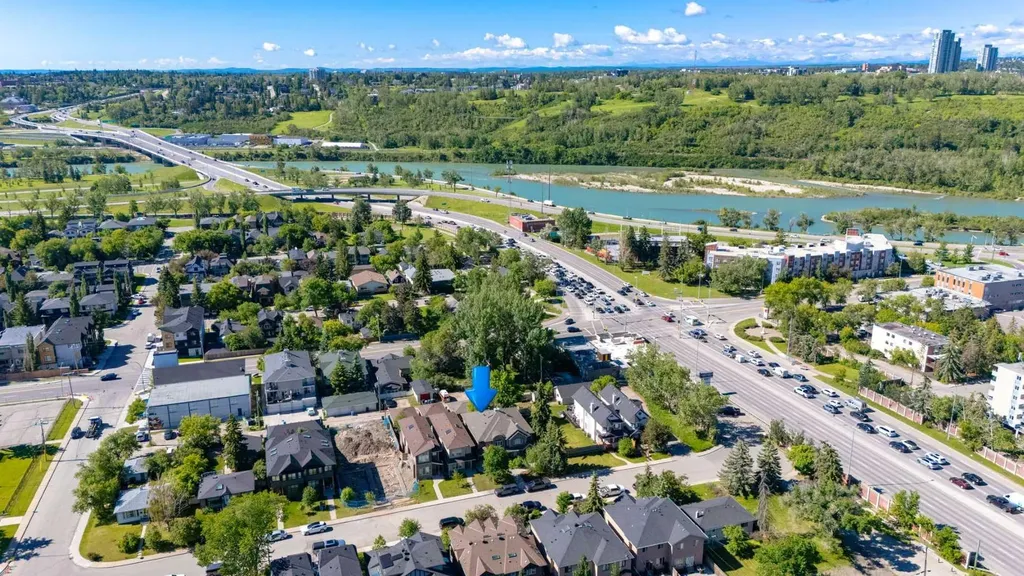 2421 1 Avenue NW Calgary AB T2N 0C1