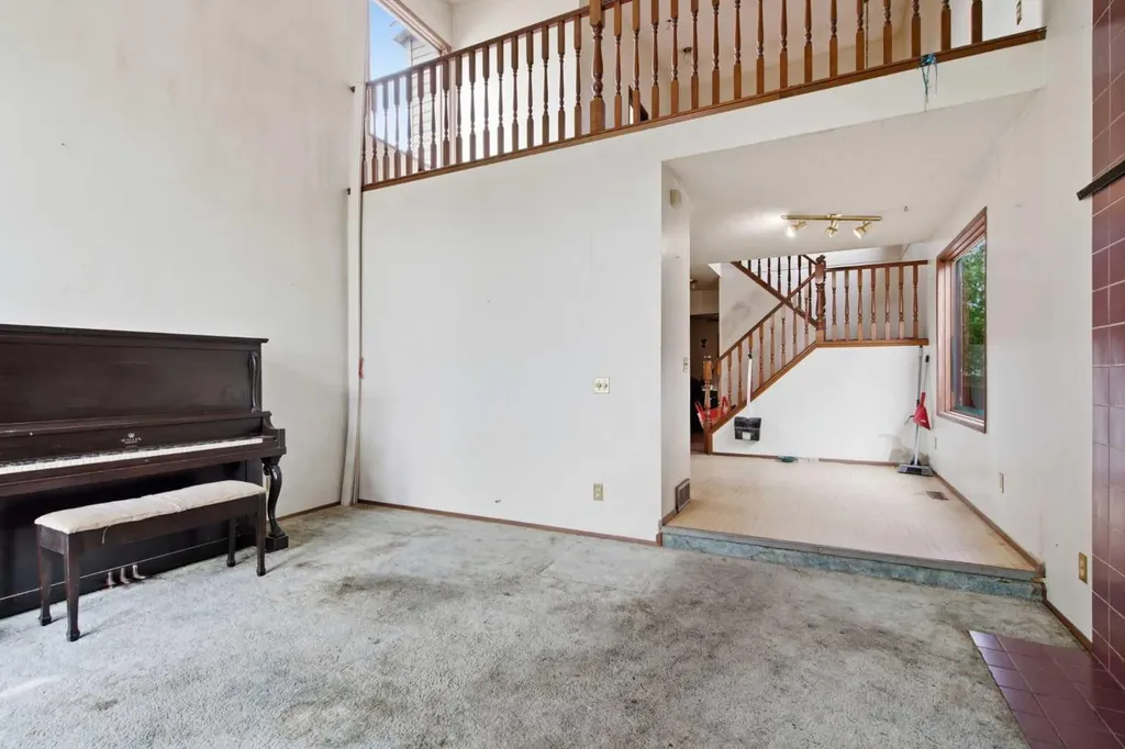 5 Martingrove Court NE Calgary AB T3J 2S3