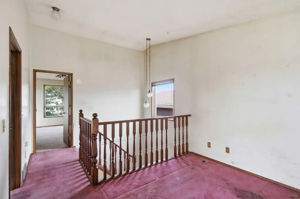 5 Martingrove Court NE Calgary AB T3J 2S3