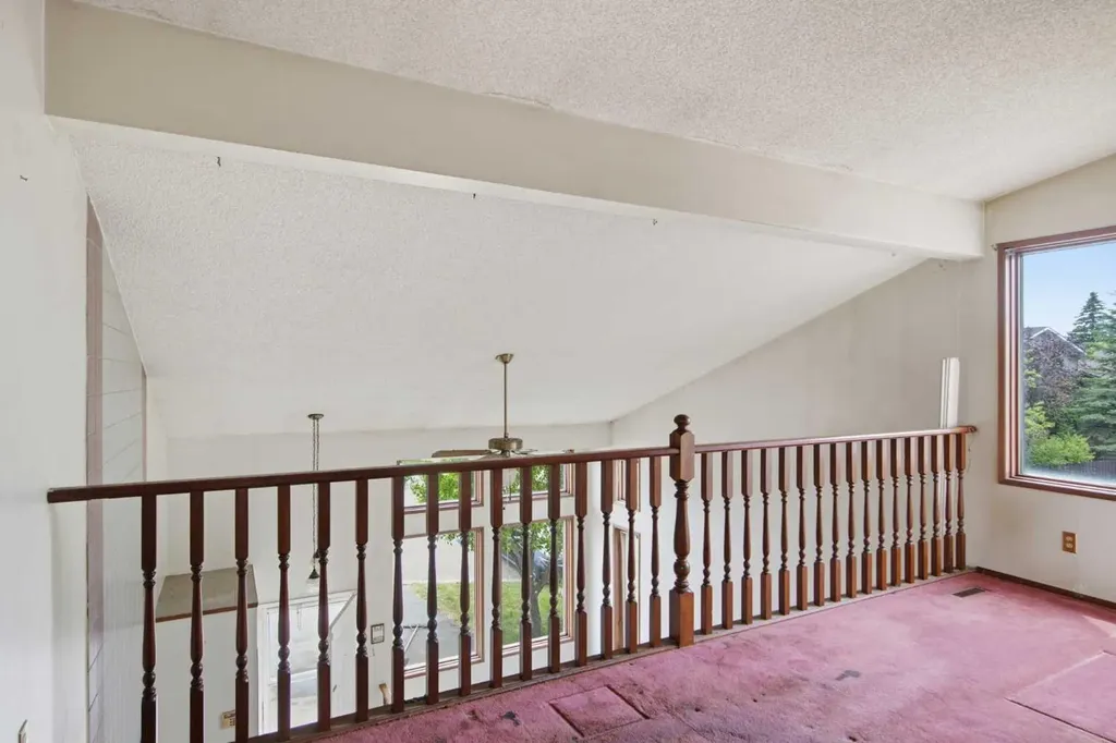 5 Martingrove Court NE Calgary AB T3J 2S3