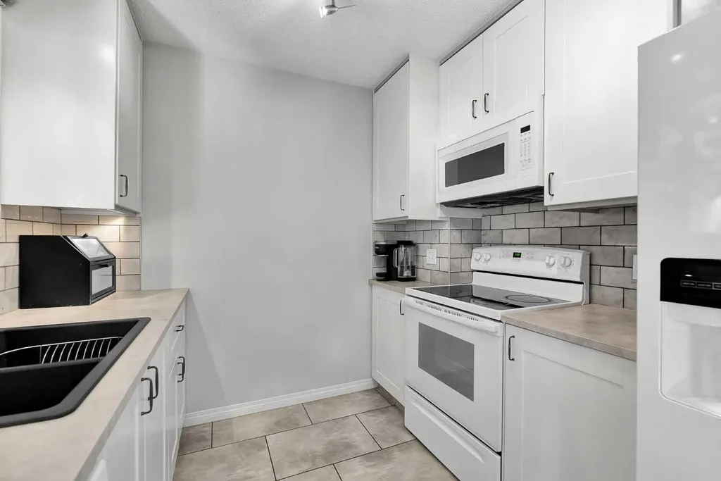 19 Templeton Bay NE Calgary AB T1Y 4l4