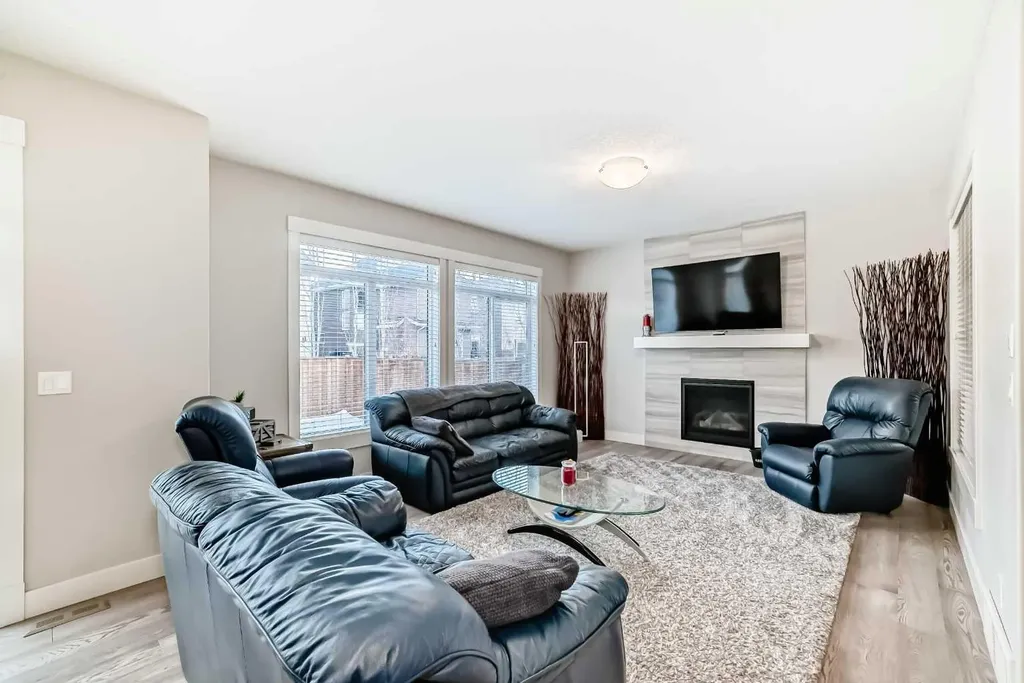 477 Legacy Boulevard SE Calgary AB T2X 7C9