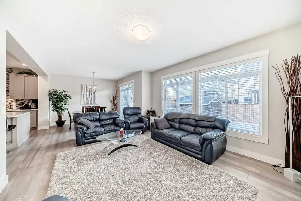 477 Legacy Boulevard SE Calgary AB T2X 7C9