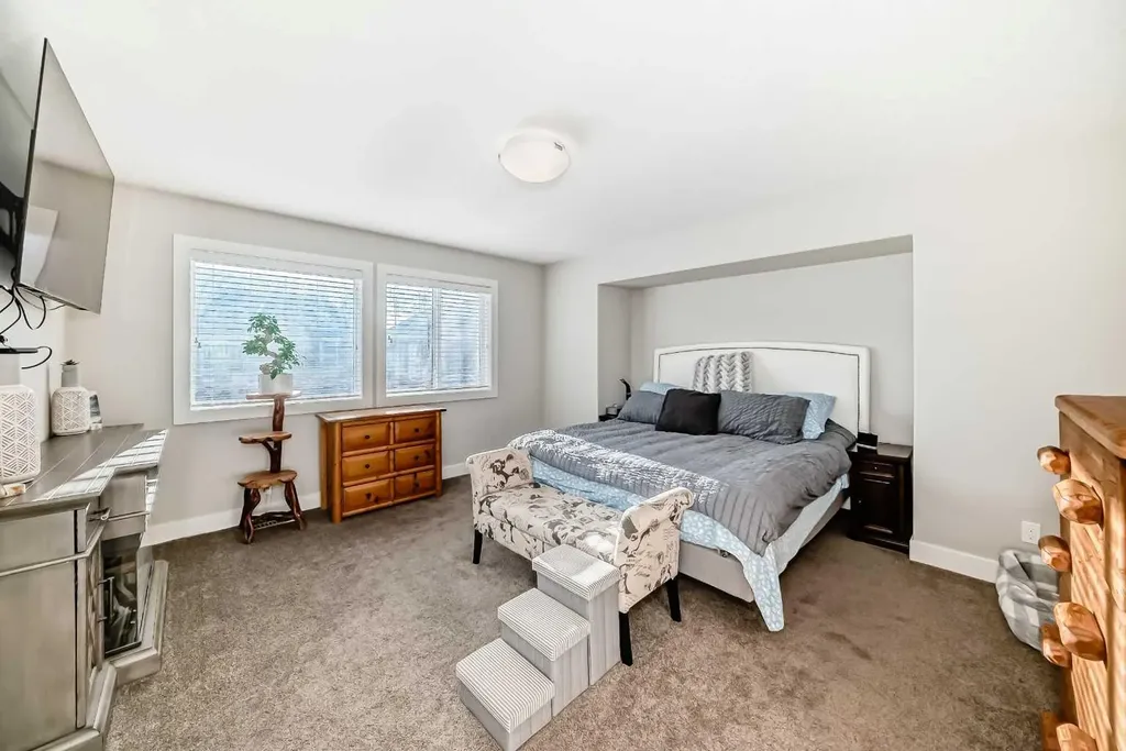 477 Legacy Boulevard SE Calgary AB T2X 7C9