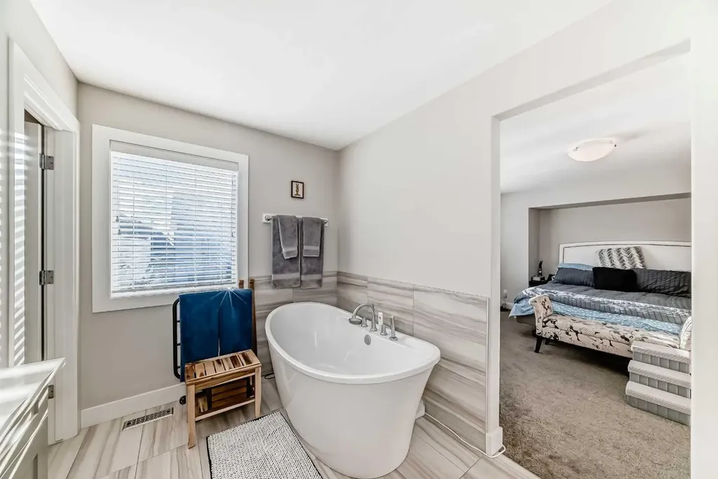477 Legacy Boulevard SE Calgary AB T2X 7C9