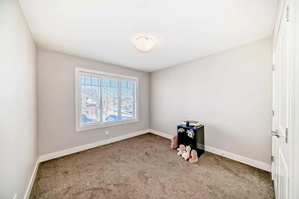477 Legacy Boulevard SE Calgary AB T2X 7C9