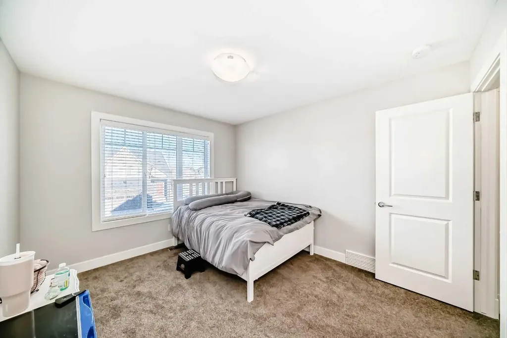 477 Legacy Boulevard SE Calgary AB T2X 7C9