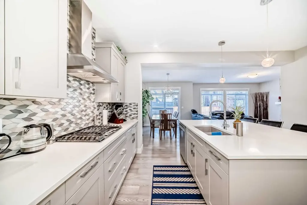 477 Legacy Boulevard SE Calgary AB T2X 7C9