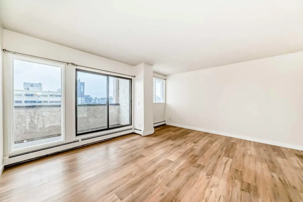 330 15 Avenue SW Calgary AB T2R 0P8