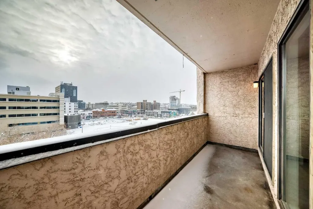 330 15 Avenue SW Calgary AB T2R 0P8