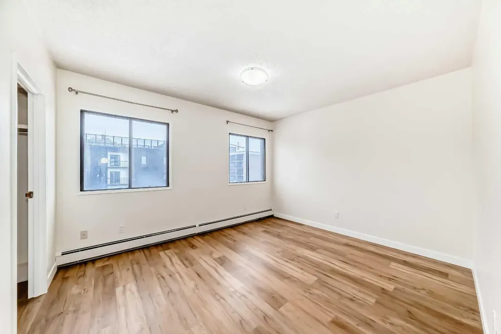 330 15 Avenue SW Calgary AB T2R 0P8