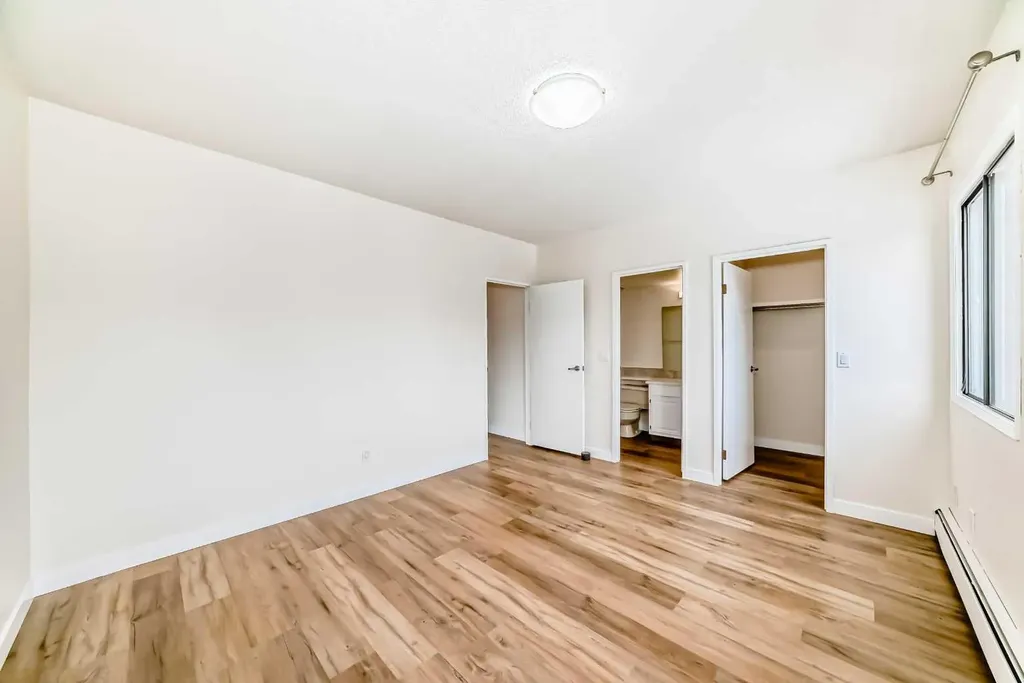 330 15 Avenue SW Calgary AB T2R 0P8