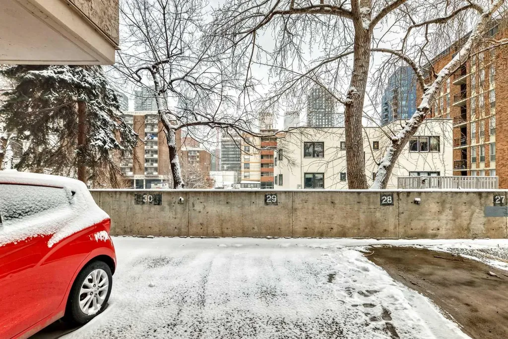 330 15 Avenue SW Calgary AB T2R 0P8