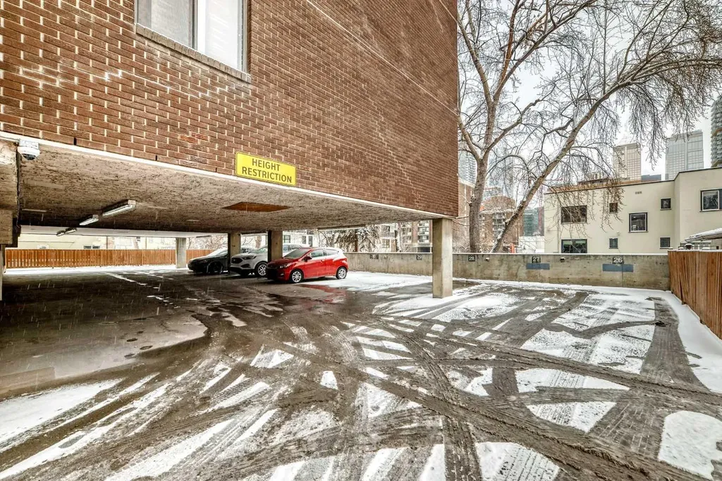 330 15 Avenue SW Calgary AB T2R 0P8